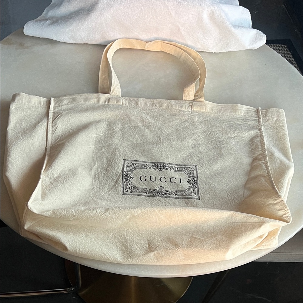 Gucci Ivory Canvas Tote XL YOU NEED FOR SPRING